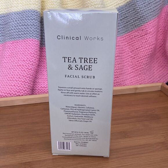 Clinical Works Tea Tree & Sage Facial Scrub 8.1oz - Picture 2 of 2